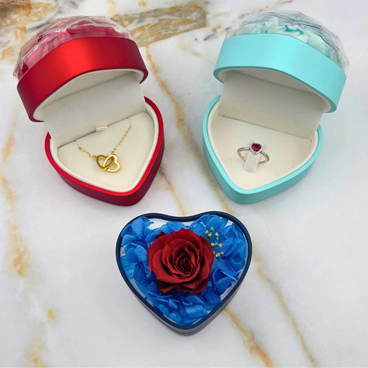 Mini Eternal Heart Box &amp; Personalized Necklace